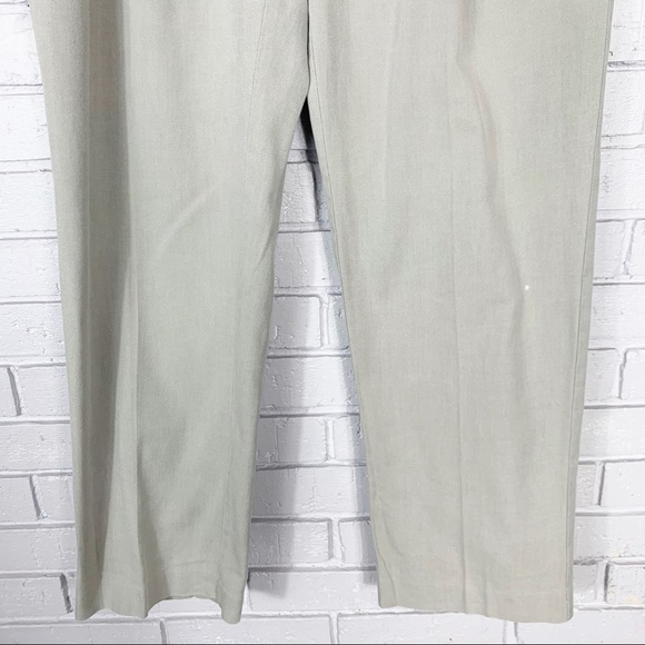 J. Crew Men’s Classic Fit‎ Pants - Picture 3 of 16